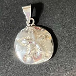 Elegant 925 Sterling Silver Starfish Pendant Necklace